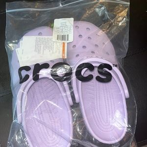 Crocs size womans 8